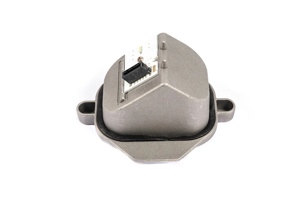 Niken Audi Q3 2011-2019 рр. Led-модуль у фару 8U0941475B (1 шт, лівий) для Audi Q3 2011–2019 Кузов та оптика