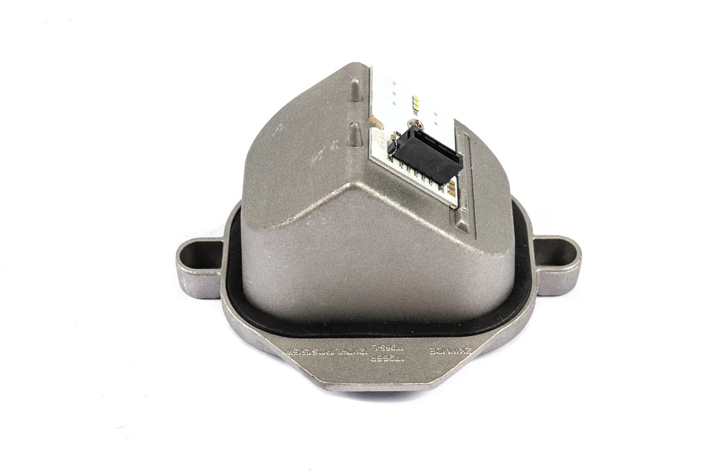 Niken Audi Q3 2011-2019 рр. Led-модуль у фару 8U0941475С (1 шт, правий) для Audi Q3 2011–2019 Кузов та оптика